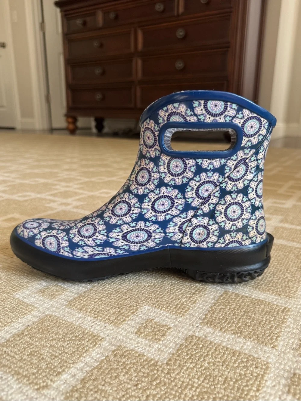 BOGS Patch Ankle Waterproof Rain Boots Blue Floral Print Gardening Shoes 9